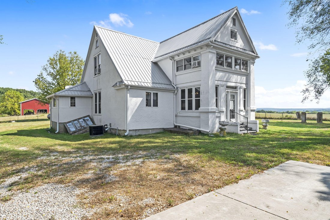 House in Lebanon, Missouri, United States 4 - 16755602