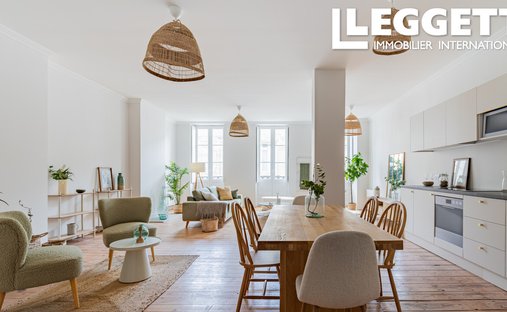 Apartment in Hôtel de Ville-Quinconce-Saint Seurin-Fondaudège, Bordeaux, France 1