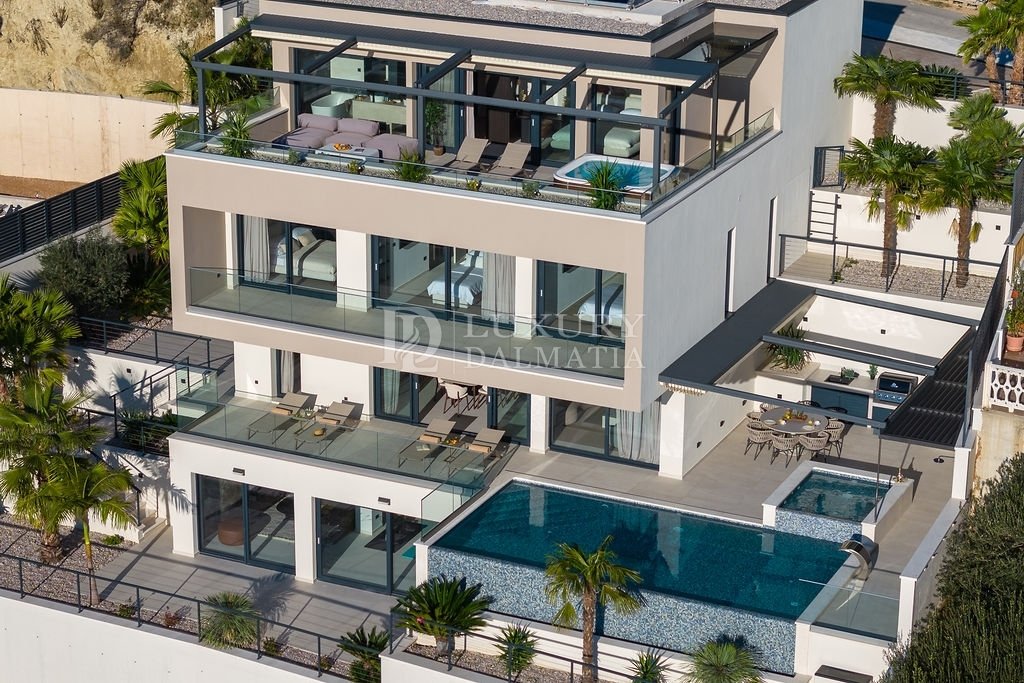 House in Omis, Split-Dalmatia County, Croatia 2 - 16760511