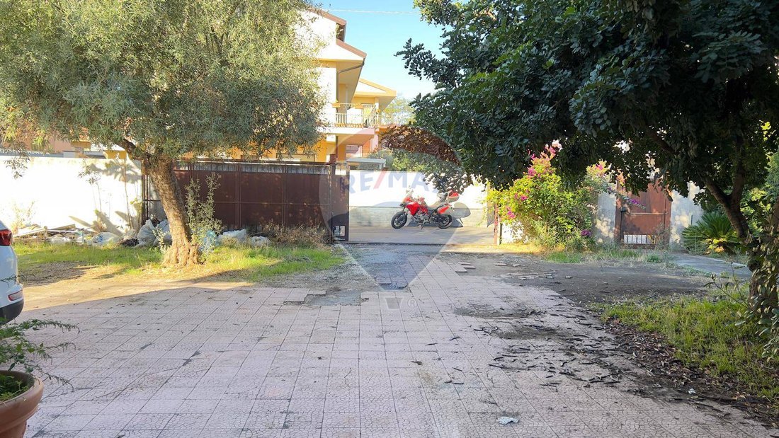 House in Tremestieri Etneo, Sicily, Italy 4 - 16763174