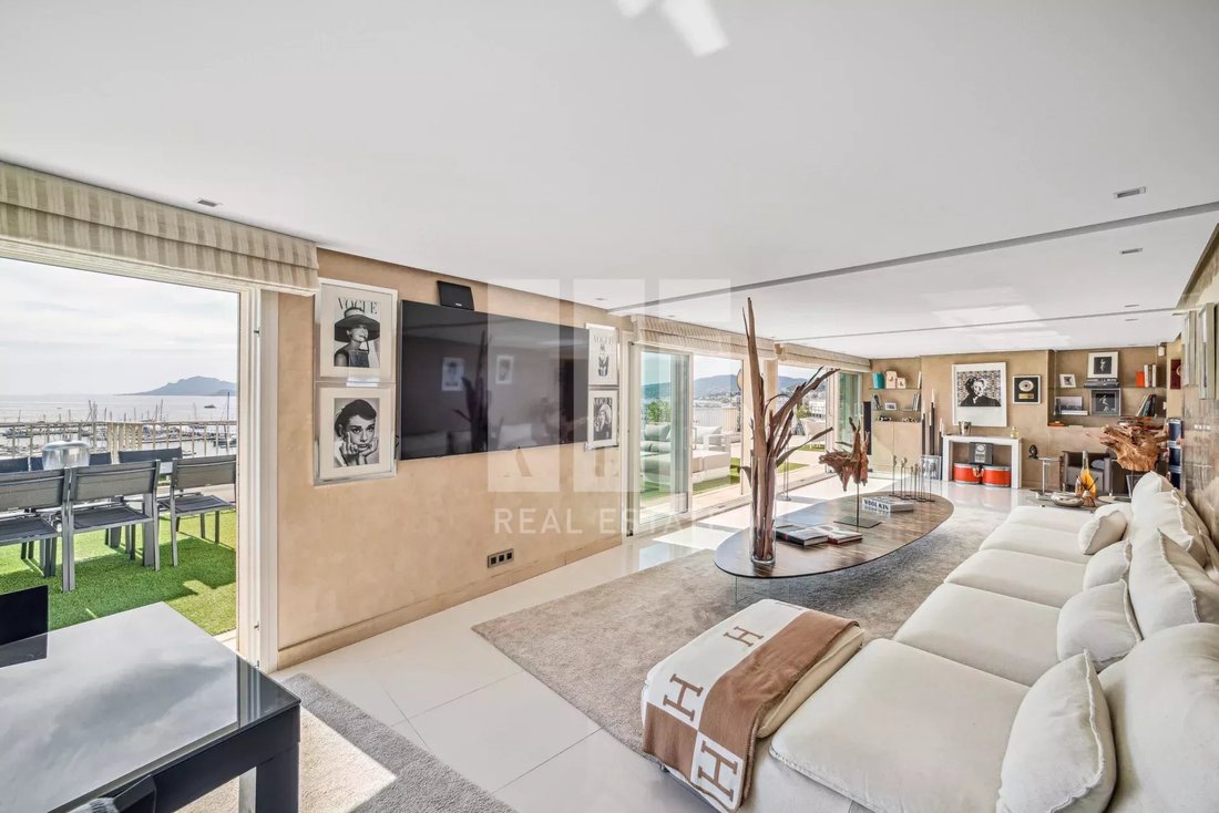 Penthouse in Cannes, Provence-Alpes-Côte d'Azur, France 3 - 16752821