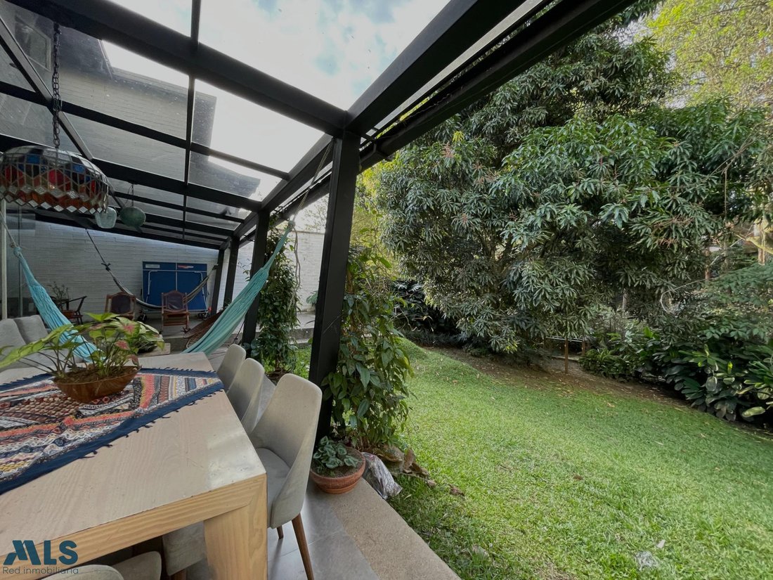 House in Medellín, Antioquia, Colombia 1 - 16753341