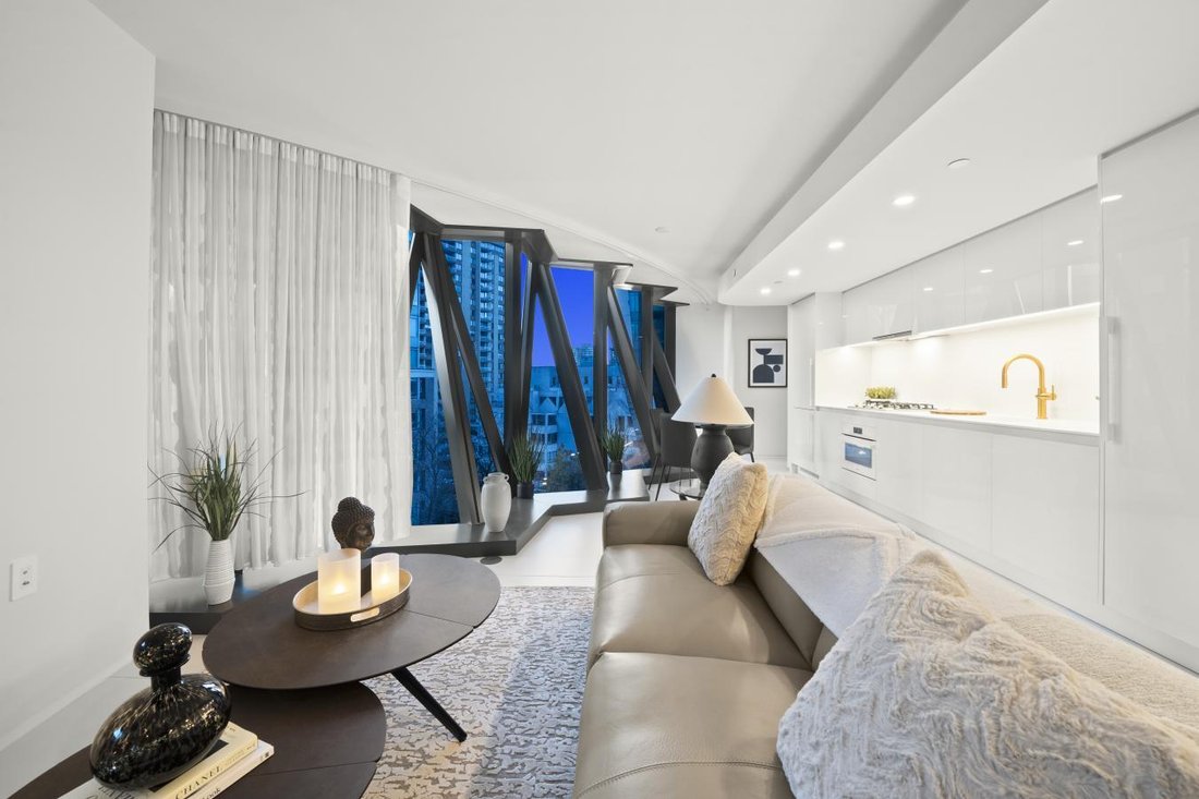 House in Vancouver, British Columbia, Canada 4 - 16760442