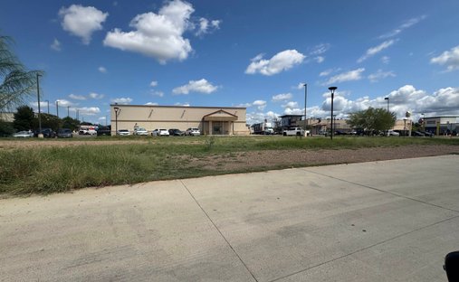 Land in Laredo, Texas, United States 1