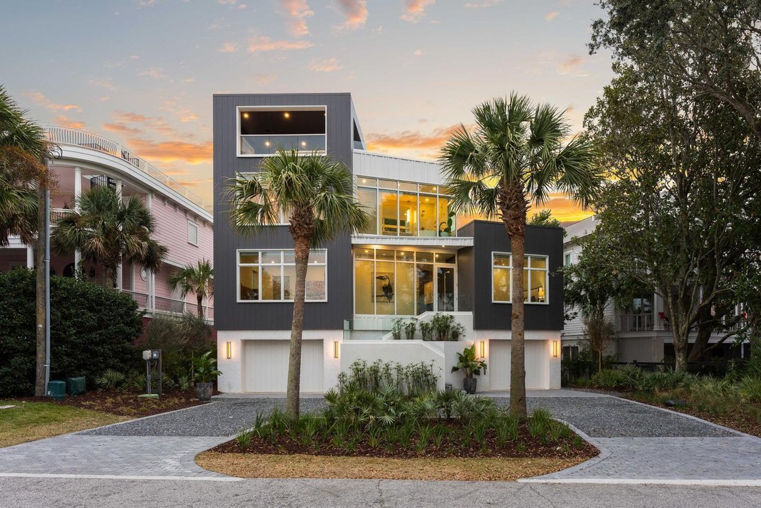 House in Isle of Palms, South Carolina, United States 1 - 16758677