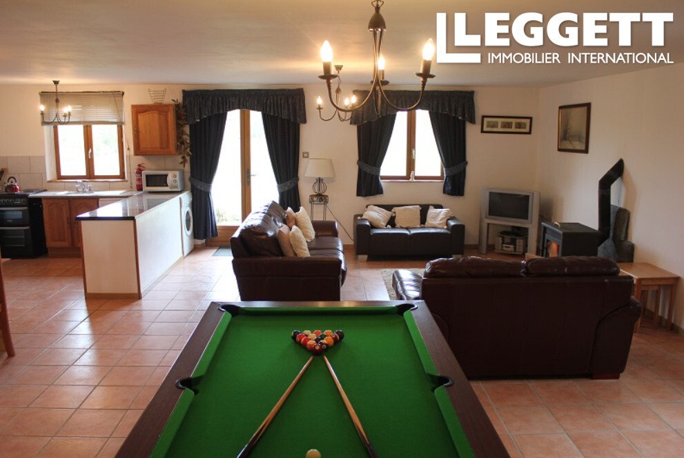 Land in Gennes-Longuefuye, Pays de la Loire, France 5 - 16742037
