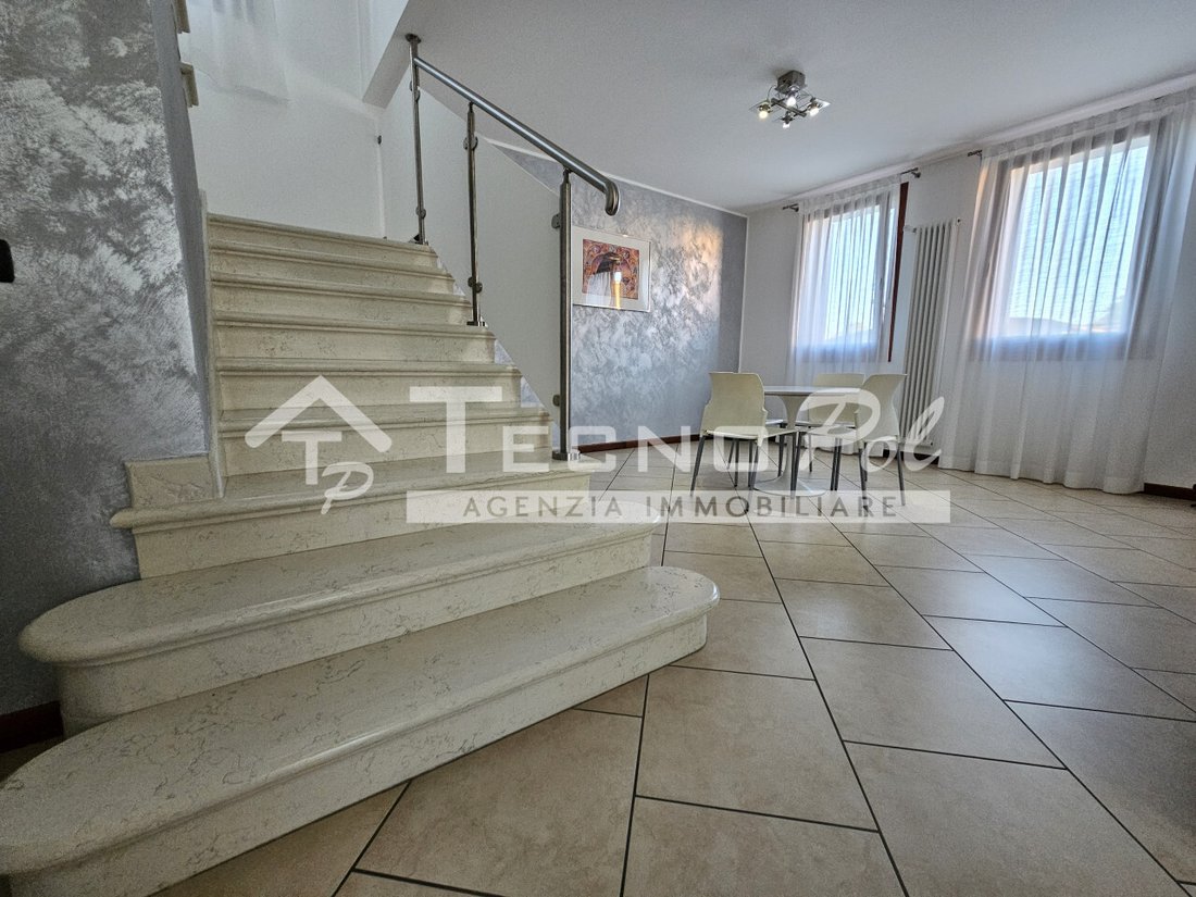 Villa in Campodarsego, Veneto, Italy 4 - 16762962