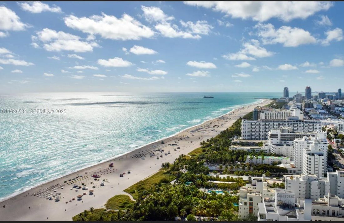 Condo in Miami Beach, Florida, United States 2 - 16763625