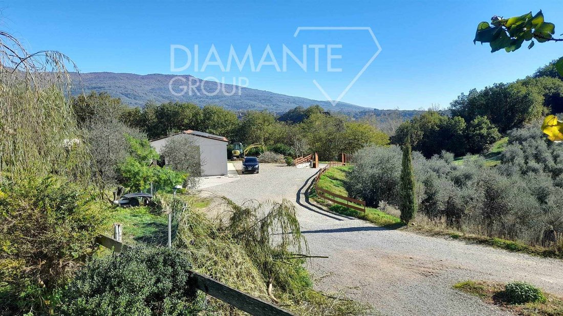 Farm Ranch in Center, Arezzo, Tuscany 2 - 16758202
