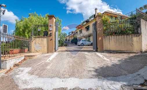 Castle for Sale in Piazza Armerina, Sicily, Italy