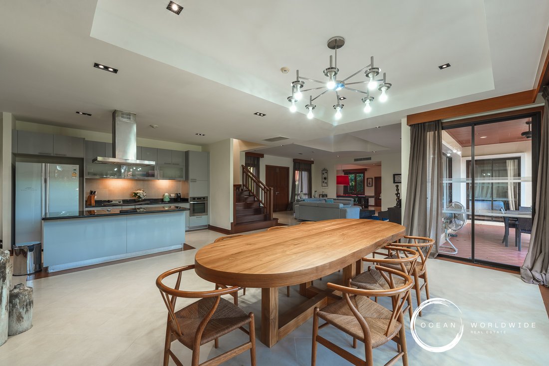 Villa in Choeng Thale, Phuket, Thailand 3 - 16759802