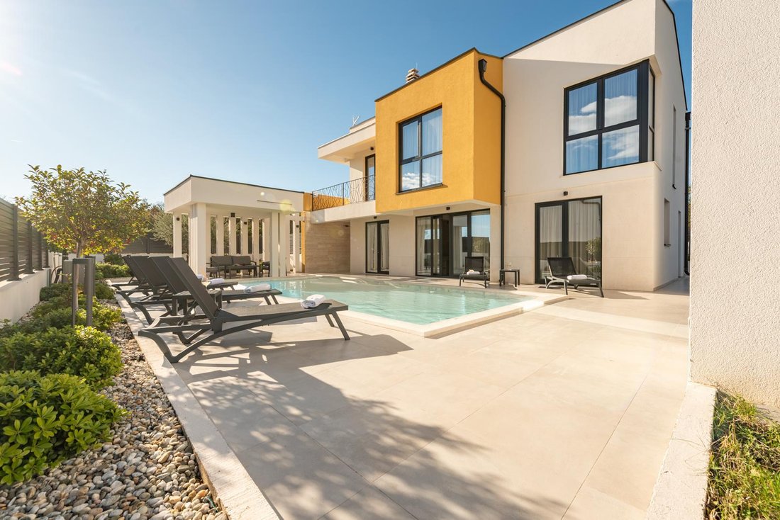 Villa in Municipality of Novigrad, Zadar County, Croatia 1 - 16606844