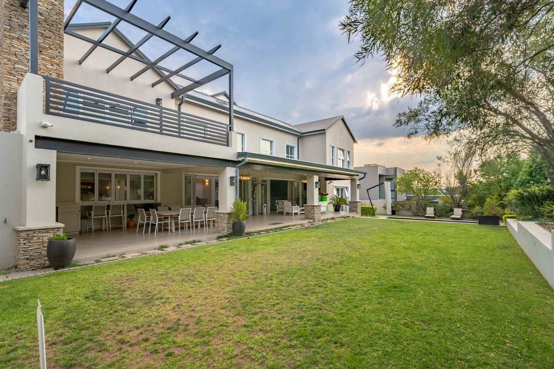 House in Halfway House Estate, Gauteng, South Africa 4 - 16765637
