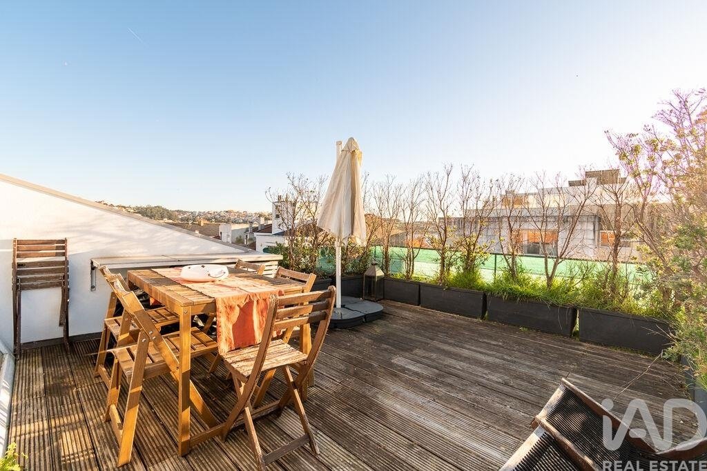 Townhouse in Lordelo do Ouro e Massarelos, Porto District, Portugal 1 - 16765873