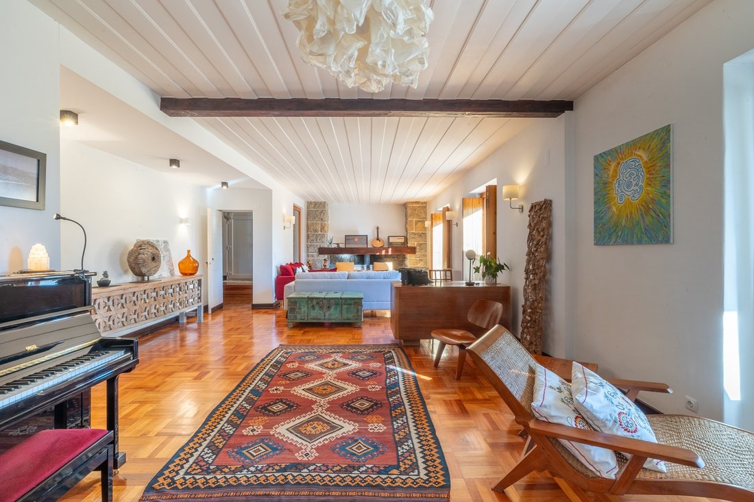 Farm Ranch in Alcabideche, Lisbon, Portugal 2 - 16765693