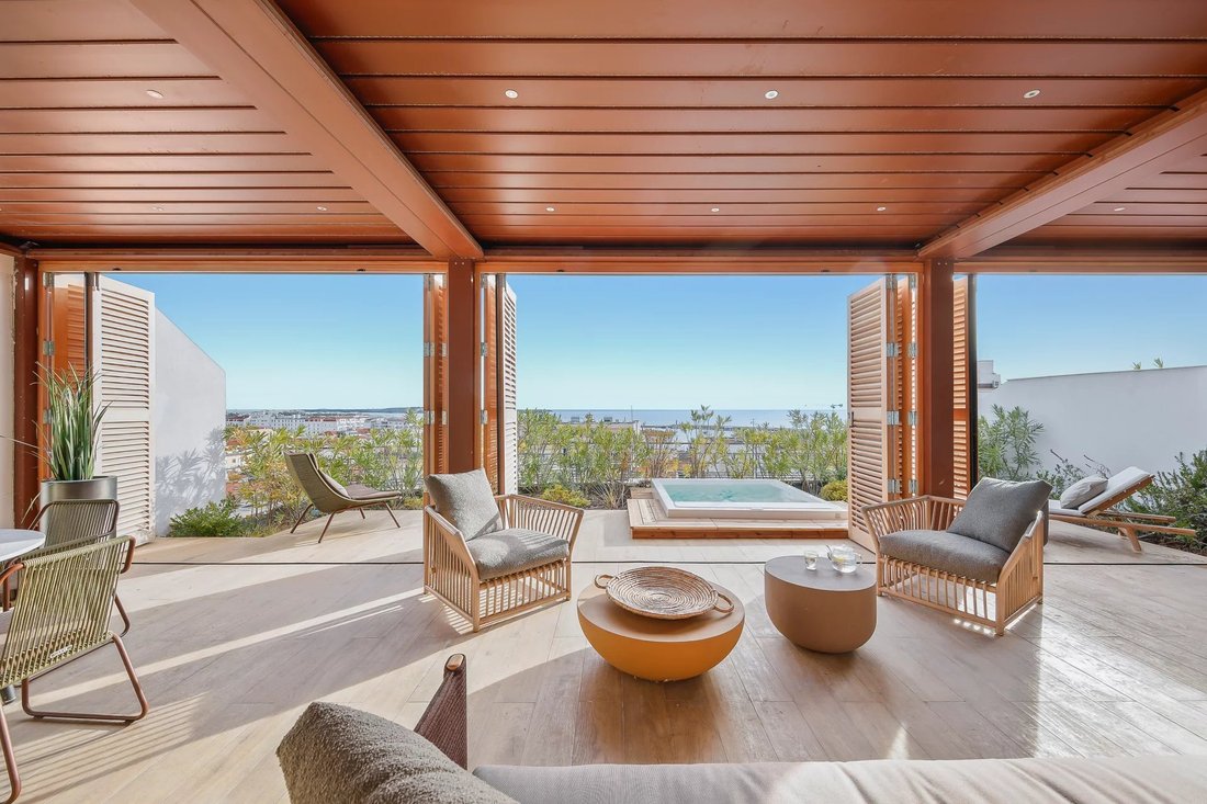 Apartment in Cannes, Provence-Alpes-Côte d'Azur, France 2 - 14734129