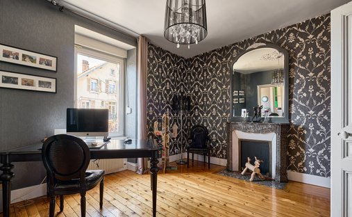 Castle for Sale in Vesoul, Bourgogne-Franche-Comté, France