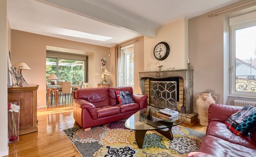 Castle for Sale in Vesoul, Bourgogne-Franche-Comté, France