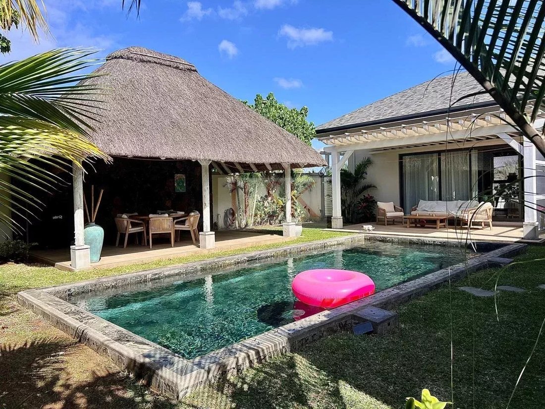 Villa in Grand Baie, Rivière du Rempart District, Mauritius 1 - 16766841