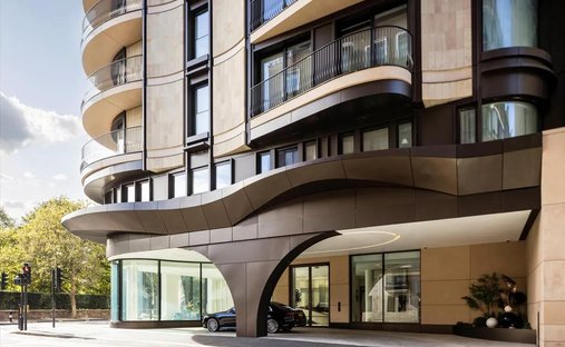 Apartment in Hyde Park, Westminster, England 1