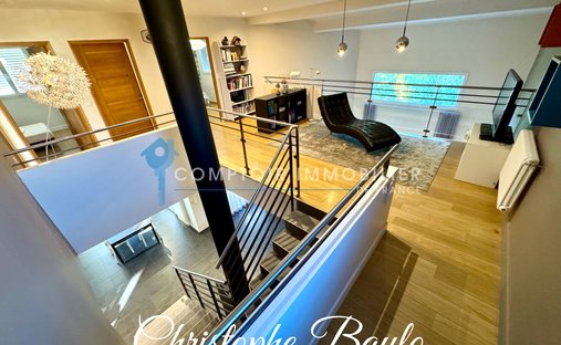 Castle for Sale in Villeneuve-lès-Maguelone, Occitanie, France