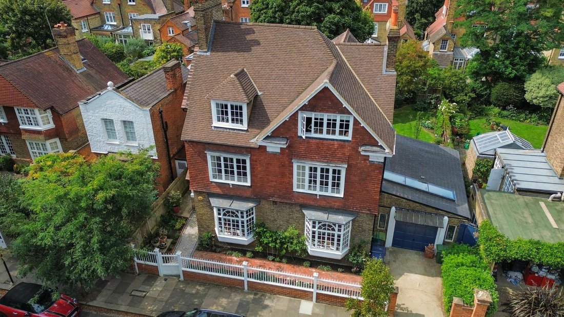 House in Turnham Green, Hounslow, England 1 - 16767842