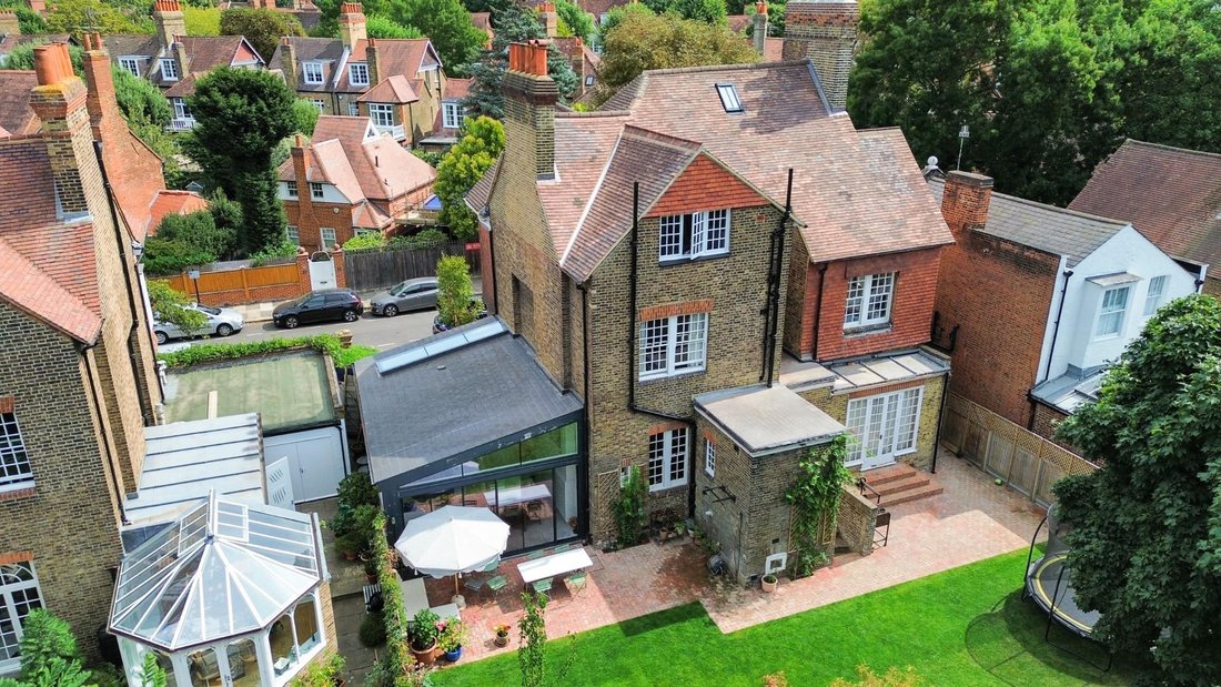 House in Turnham Green, Hounslow, England 2 - 16767842