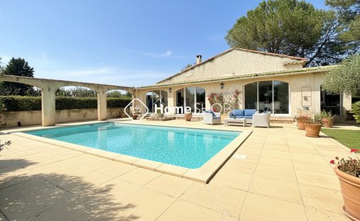 Villa in Bouc-Bel-Air, Provence-Alpes-Côte d'Azur, France 1