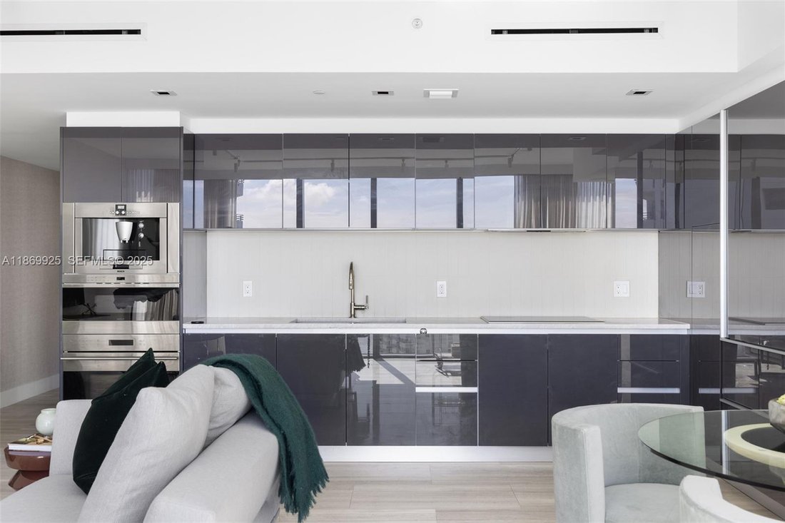 Condo in Miami, Florida, United States 3 - 16639135
