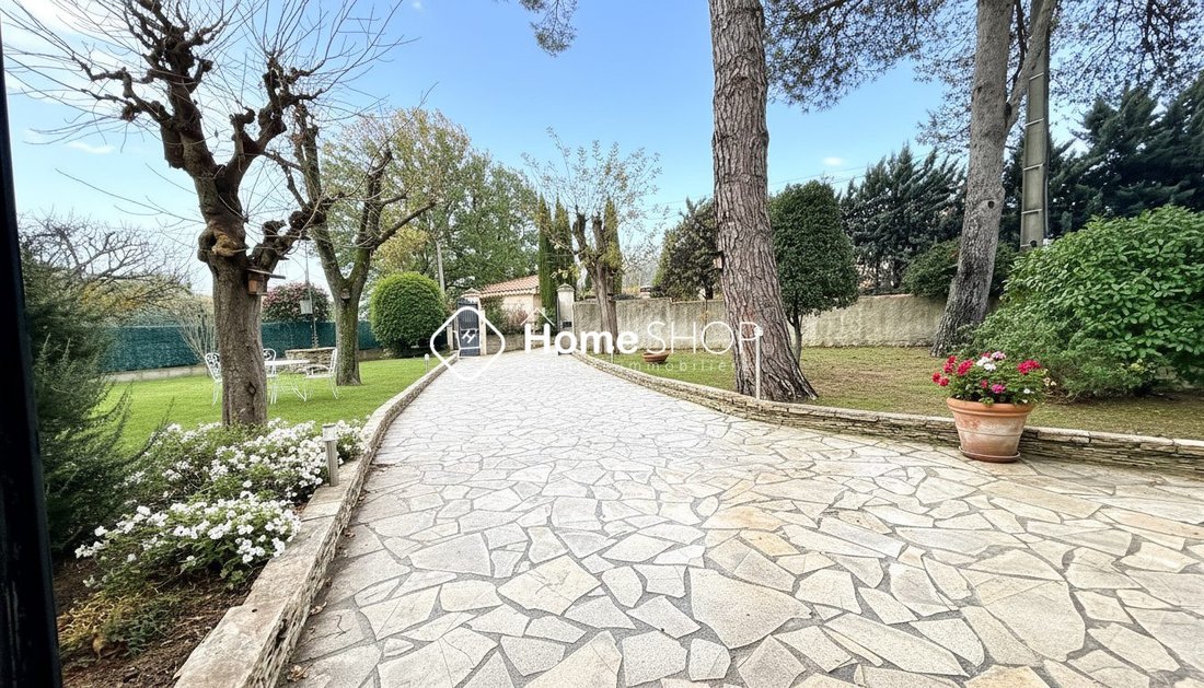Villa in Bouc-Bel-Air, Provence-Alpes-Côte d'Azur, France 3 - 16769261
