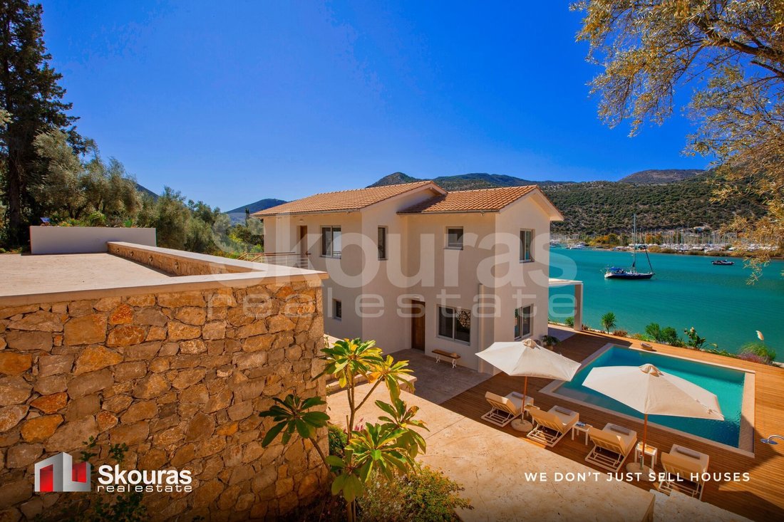 Villa in Bluxou, Ellomenos, Greece 2 - 16727521