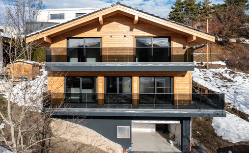 Chalet a Lens, Vallese, Svizzera 1