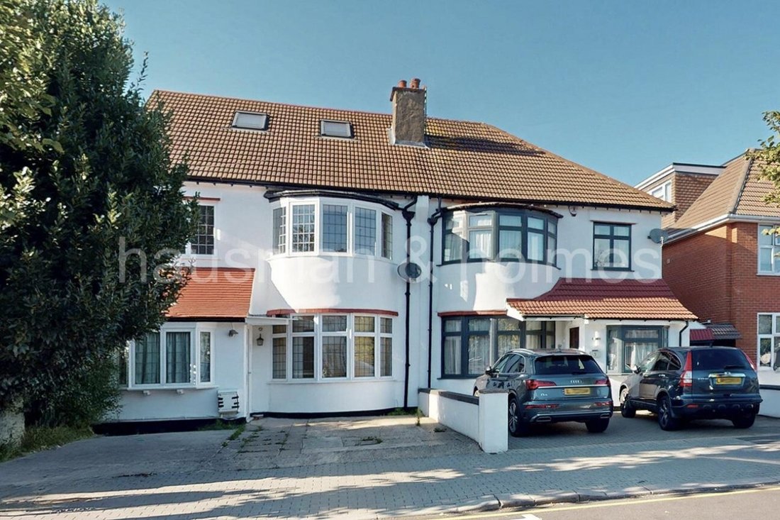 House in Brent Cross, Barnet, England 1 - 16767881