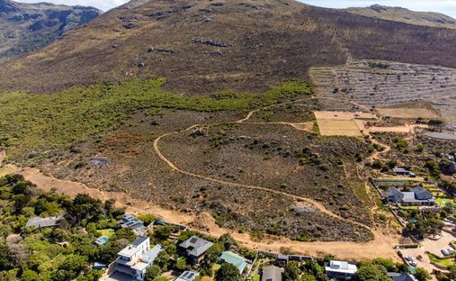 Land in Cape Town, Western Cape, South Africa 1