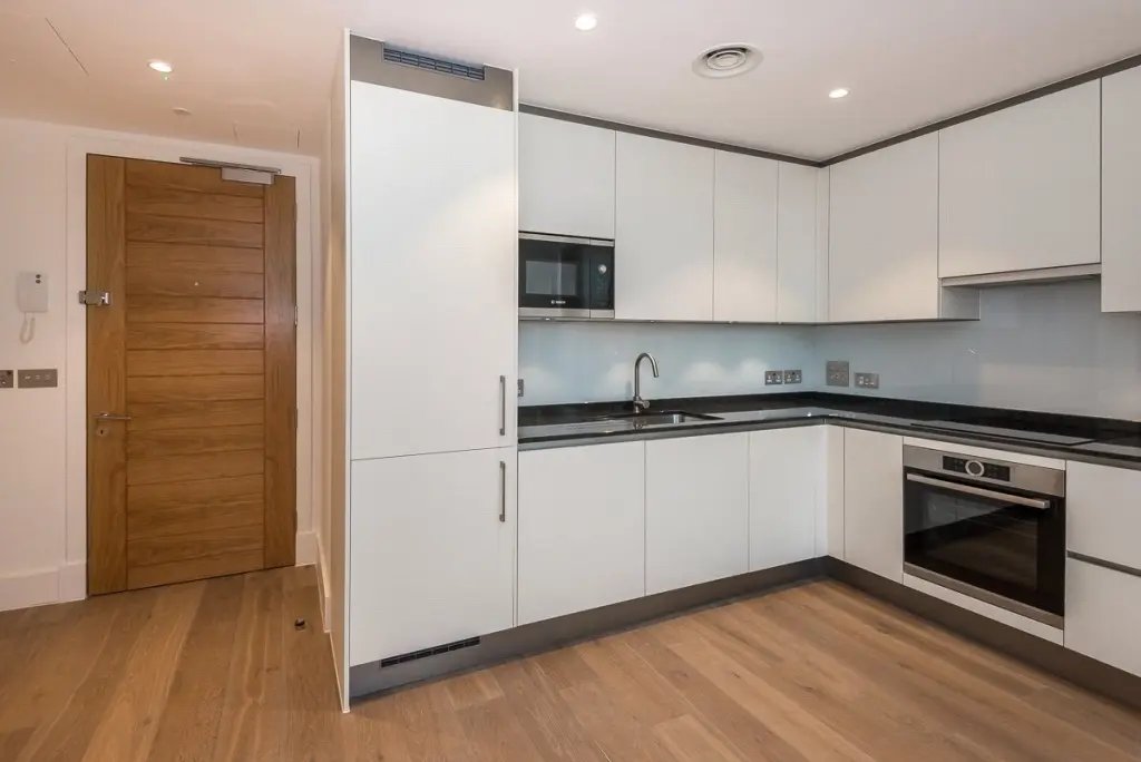 Apartment in WC2, Westminster, England 4 - 16767882