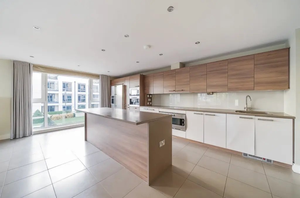 Apartment in Walham Green, Hammersmith and Fulham, England 3 - 16768136