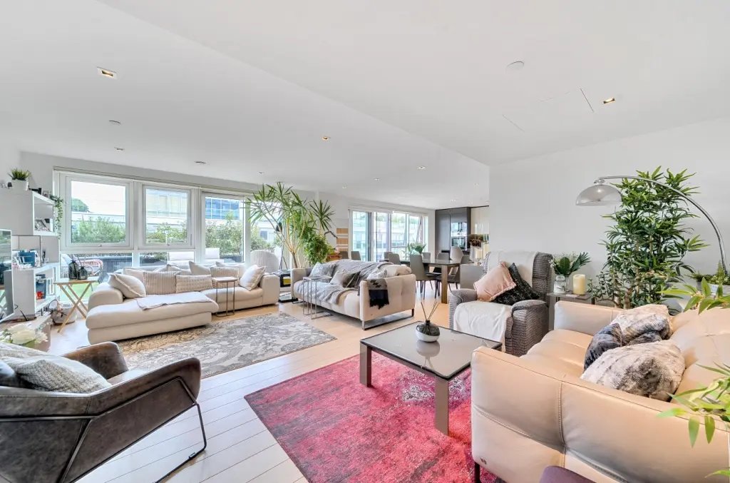 Apartment in Ealing (London Borough of Ealing), Ealing, England 1 - 16767910