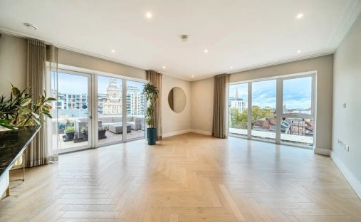 Apartment in Ealing (London Borough of Ealing), Ealing, England 1