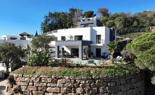 Villa in Elviria-Cabopino, Marbella, Spain 1