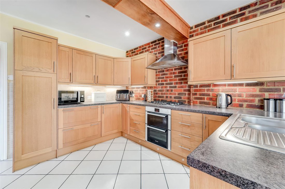 House in Epsom, England, United Kingdom 4 - 16767892