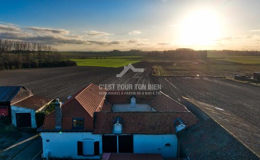 Farm Ranch in Ennetieres-en-Weppes, Hauts-de-France, France 1