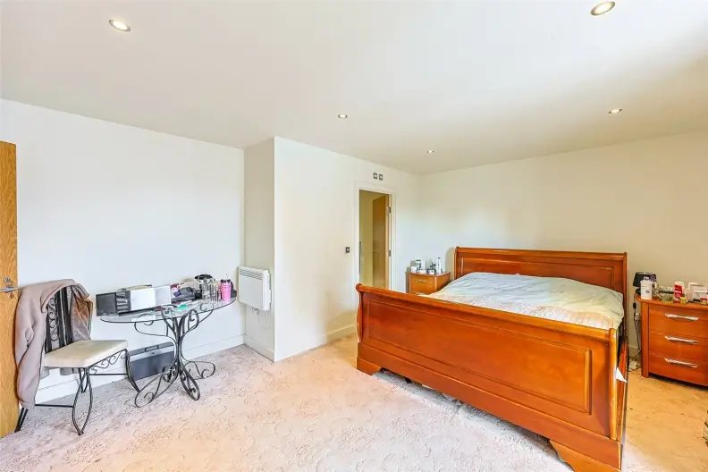 Apartment in Colindale, Barnet, England 5 - 16767961