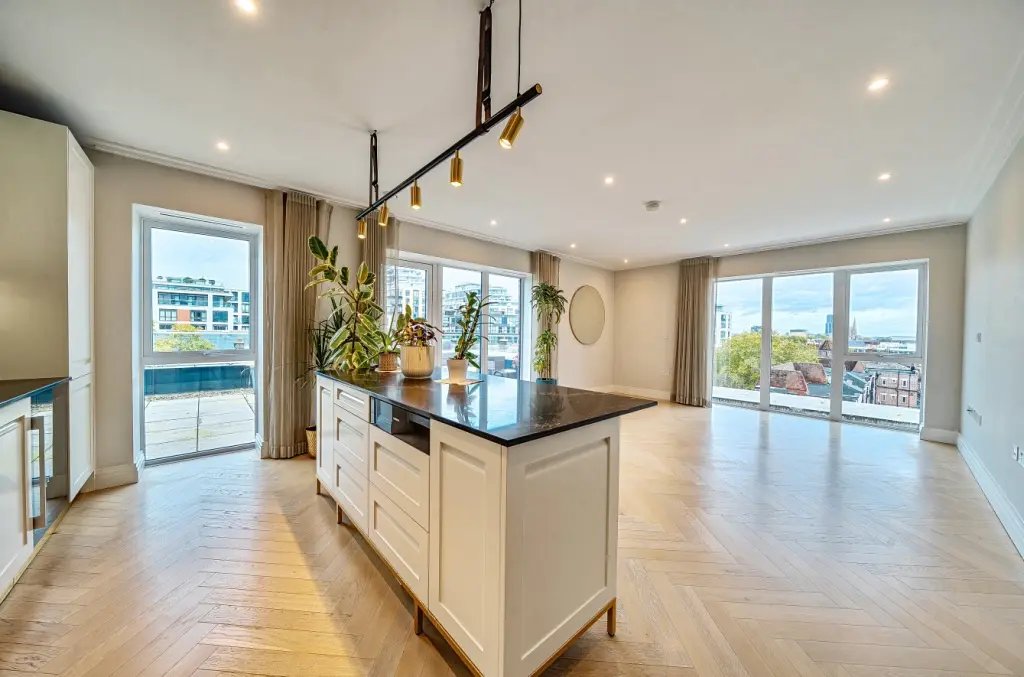 Apartment in Ealing (London Borough of Ealing), Ealing, England 3 - 16767888