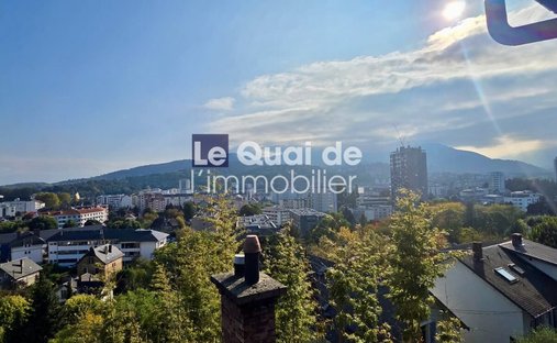 House in Chambery, Auvergne-Rhône-Alpes, France 1