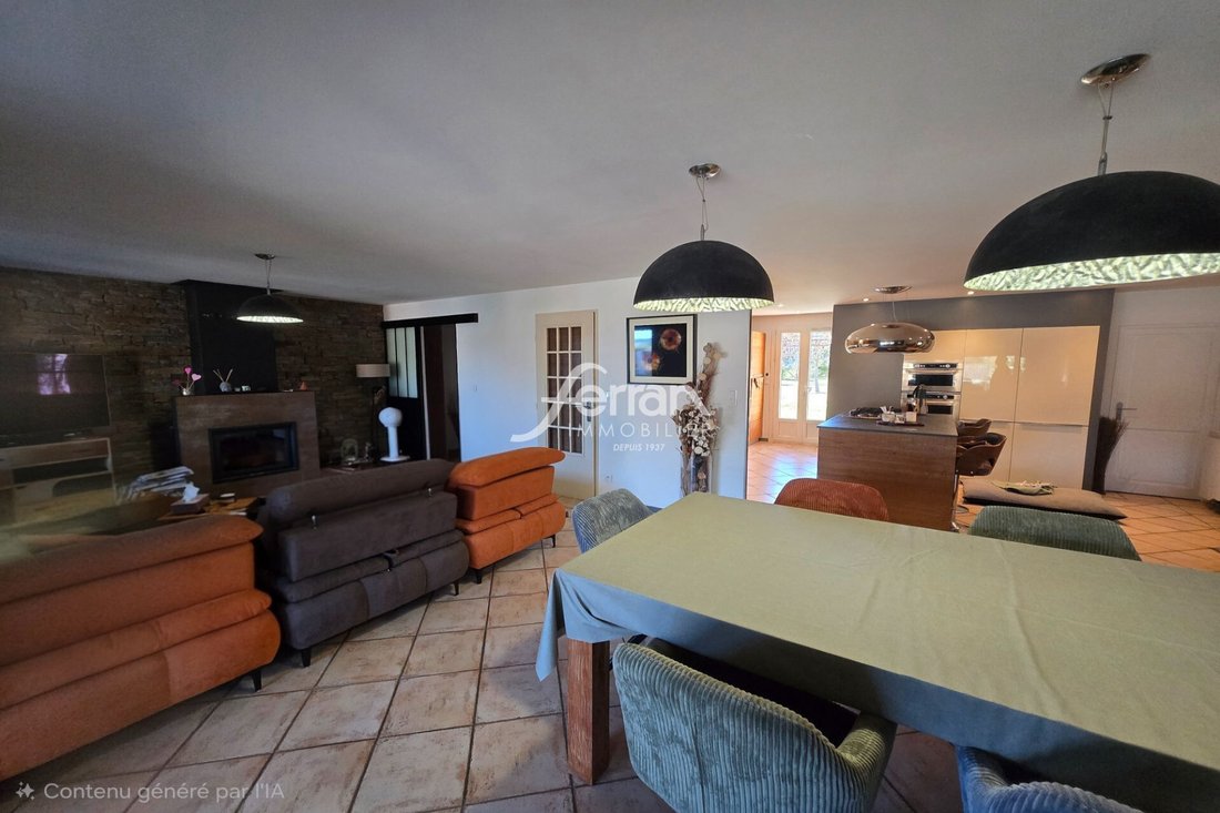 Villa in Salernes, Provence-Alpes-Côte d'Azur, France 4 - 16766915