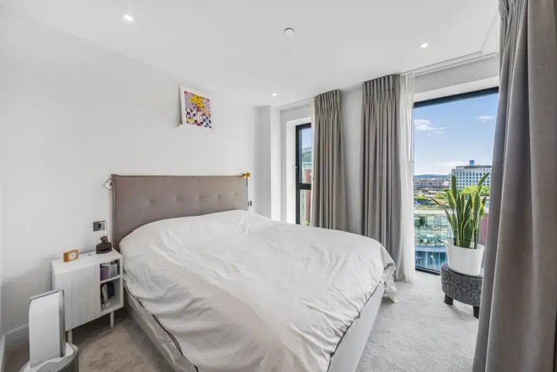 Apartment in White City, Hammersmith and Fulham, England 5 - 16768073