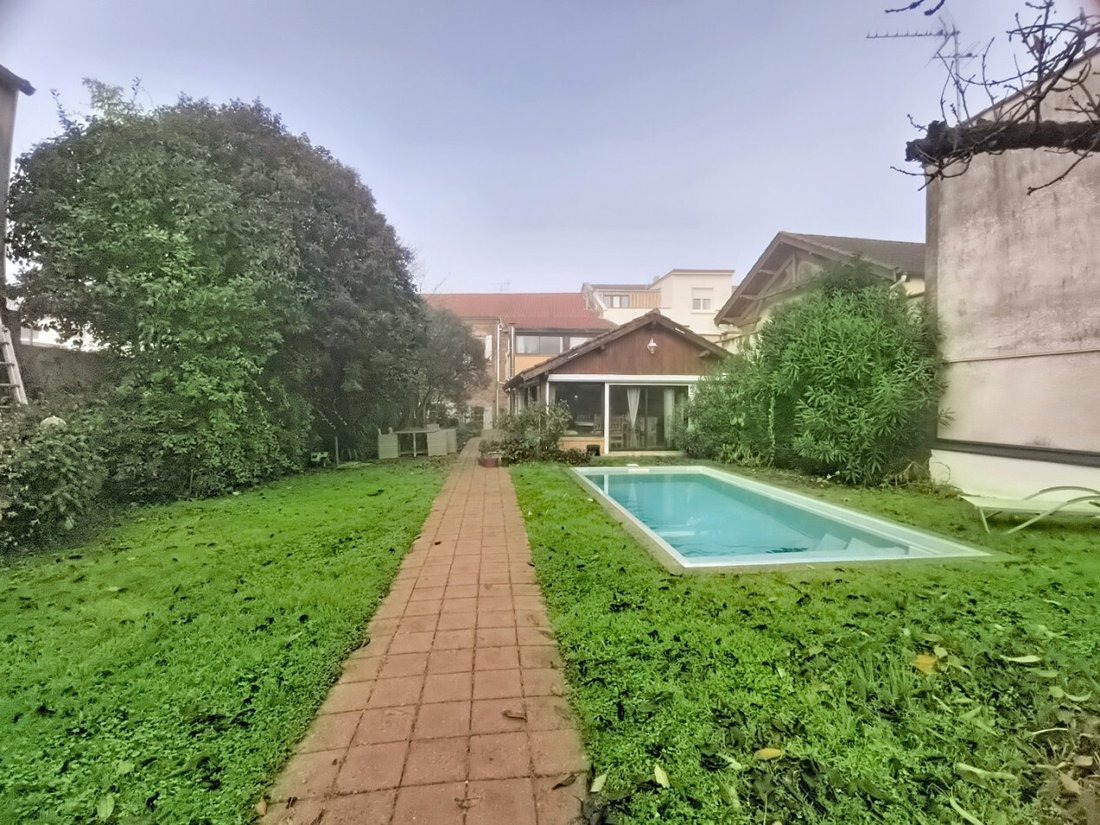 House in Casse Martin, L'Isle-Jourdain, France 2 - 16768151