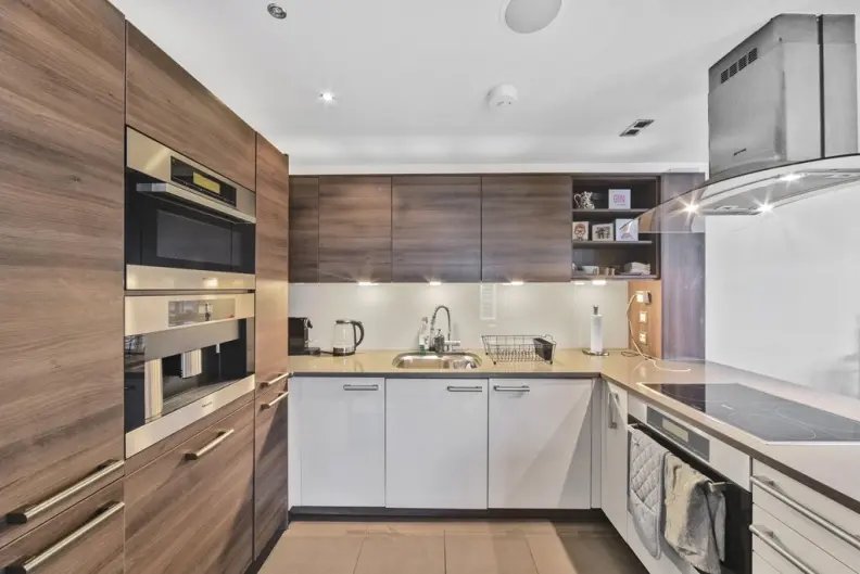 Apartment in Walham Green, Hammersmith and Fulham, England 3 - 16767877