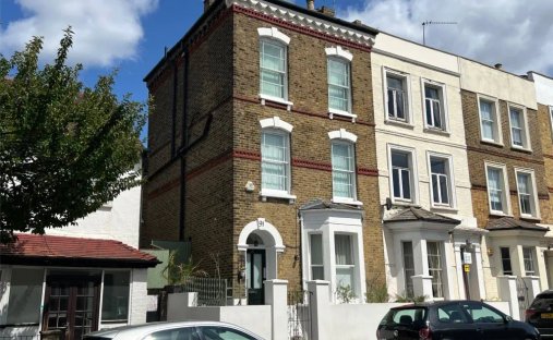 House in Temple Fortune, Barnet, England 1