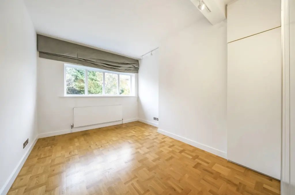 Apartment in Swiss Cottage, Camden, England 5 - 16768096